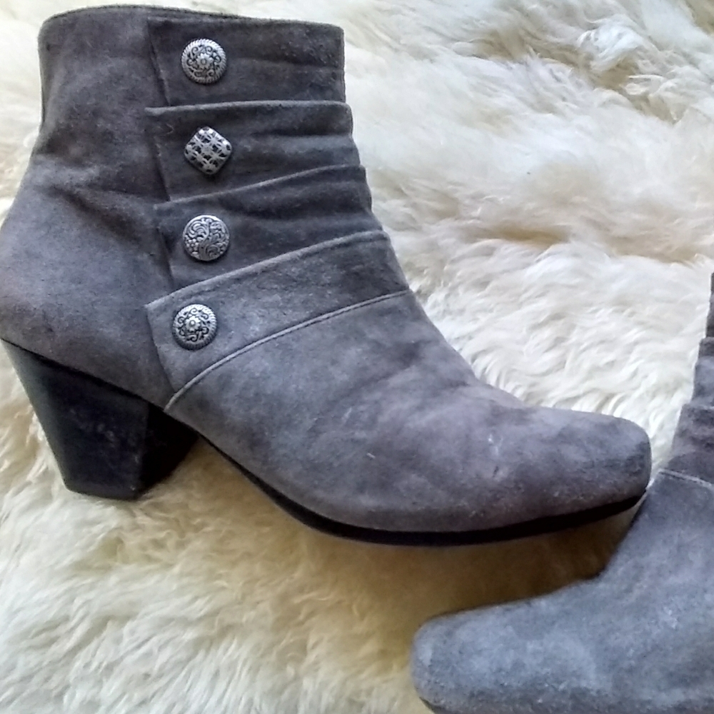 Dansko Grey leather ankle Booties